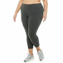 Plus Size Tek Gear® Essential High-Waisted Capri Leggings Chilled Wine