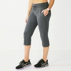 Petite Tek Gear® Essential Straight-Leg Workout Capris Black