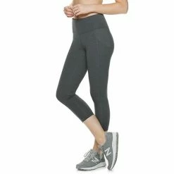 Women's Tek Gear® High-Waisted Shapewear Capri Leggings Moondance
